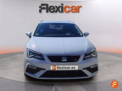 Usado Seat Leon FR 180 CV (132 kW) 2018 Blanco Familiar