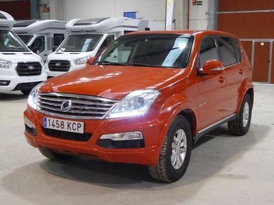 Usado Ssangyong (KGM) Rexton Limited 178 CV (130 kW) 2017 Rojo SUV