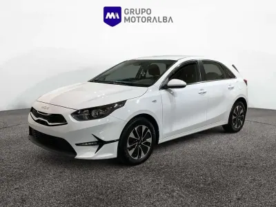 Usado Kia Ceed 101 CV (74 kW) 2024 Blanco Utilitario
