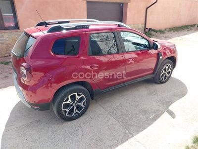 Usado Dacia Duster Prestige 90 CV (66 kW) 2021 Granate SUV