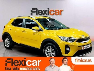 Usado Kia Stonic 84 CV (61 kW) 2018 Amarillo SUV