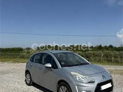 Usado Citroën C3 SELECTION 68 CV (50 kW) 2010 Gris / plata Berlina