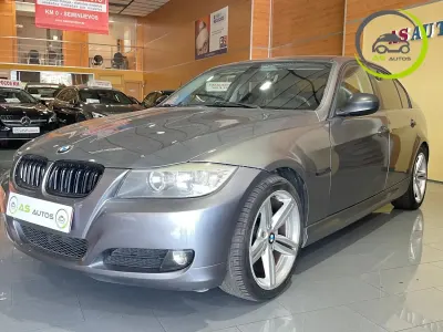 Usado BMW 316 Comfort Edition 115 CV (84 kW) 2010 Gris Berlina