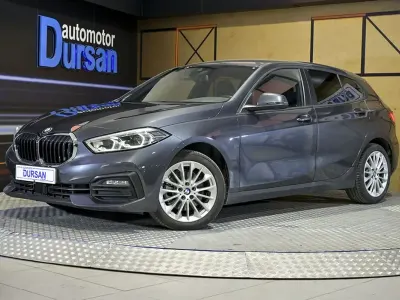 Usado BMW 118 Comfort Edition 150 CV (110 kW) 2020 Gris Utilitario