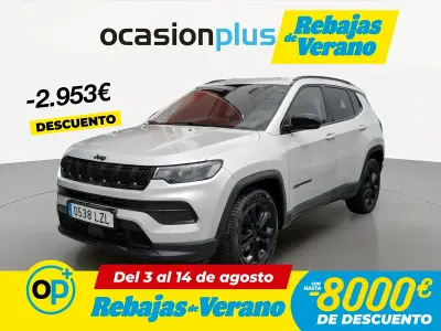 Usado Jeep Compass Night Eagle 130 CV (95 kW) 2022 Gris SUV
