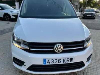 Usado VW Caddy 102 CV (75 kW) 2017 Blanco Monovolumen