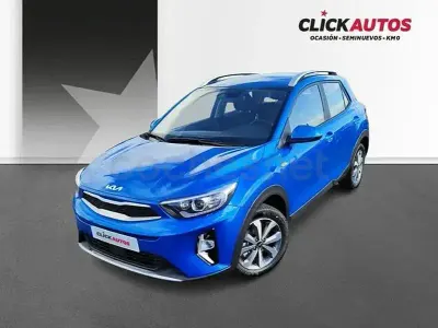 Usado Kia Stonic 100 CV (73 kW) 2025 Azul SUV