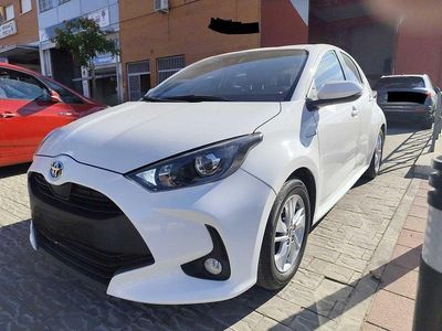 Blanco Usado 2021 Toyota Yaris Hybrid Active | 19.950 € (Precio justo)