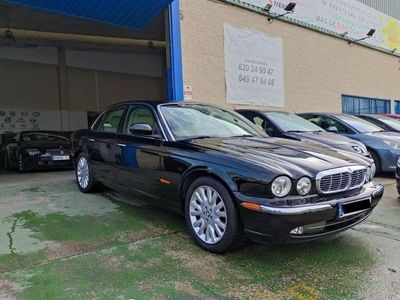 Jaguar XJ8