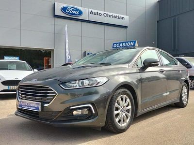 Usado Ford Mondeo Trend 120 CV (88 kW) 2021 Gris / plata Berlina