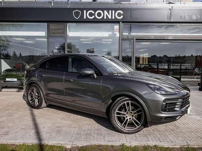Gris / plata Usado 2019 Porsche Cayenne SUV | 63.900 €