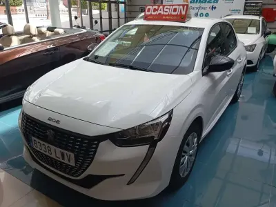 Usado Peugeot 208 Active 102 CV (75 kW) 2022 Blanco Utilitario
