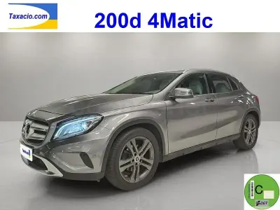 Usado Mercedes GLA200 Urban 136 CV (100 kW) 2014 Gris / plata SUV
