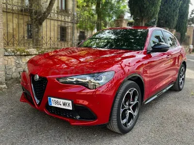 Usado Alfa Romeo Stelvio Veloce 210 CV (154 kW) 2023 Rojo SUV