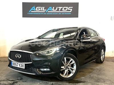 Infiniti Q30