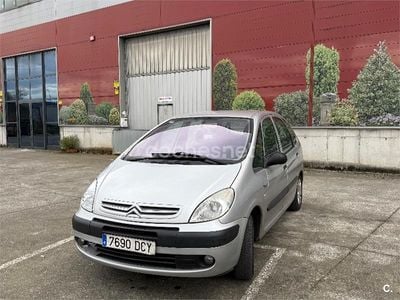 Gris / plata Usado 2004 Citroën Xsara Picasso Monovolumen | 1350 € (Buen precio)