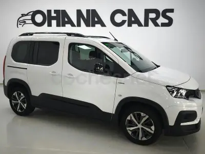 Usado Peugeot Rifter GT-line 102 CV (75 kW) 2020 Blanco Monovolumen