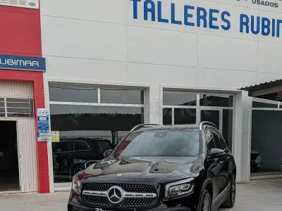 Usado Mercedes GLB200 150 CV (110 kW) 2024 Negro SUV