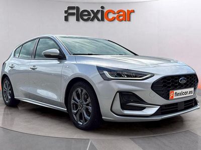 Gris Usado 2023 Ford Focus ST-Line Berlina | 16.690 € (Buen precio)