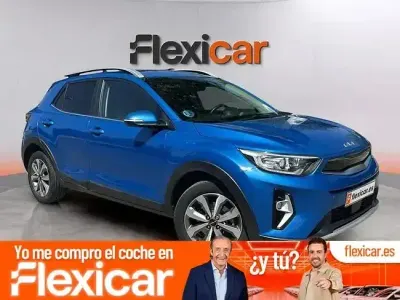 Usado Kia Stonic 120 CV (88 kW) 2024 Azul SUV