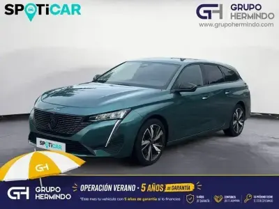 Usado Peugeot 308 SW Allure 130 CV (95 kW) 2022 Azul Familiar