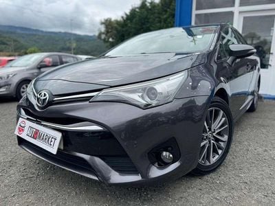 Usado Toyota Avensis Executive 143 CV (105 kW) 2015 Gris Berlina