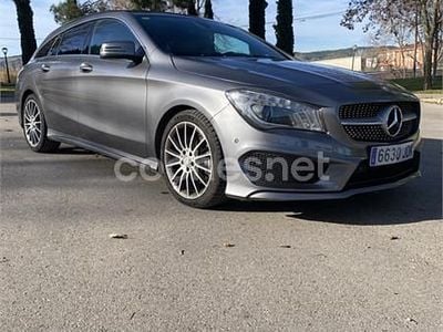 Gris / plata Usado 2015 Mercedes CLA220 Shooting Brake AMG line Familiar | 17.500 € (Precio justo)