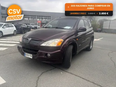 Usado SsangYong Kyron 141 CV (103 kW) 2007 Violeta / lila SUV