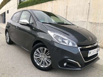 usado Peugeot 208 1.2 PureTech Style 82