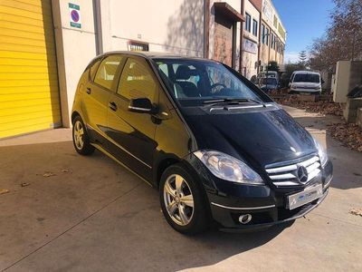 Negro Usado 2011 Mercedes A180 Exclusive Utilitario | 7900 € (Caro)