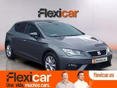 Usado Seat Leon ST Style 110 CV (80 kW) 2017 Gris Familiar