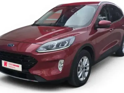 Usado Ford Kuga Titanium 150 CV (110 kW) 2021 Rojo SUV