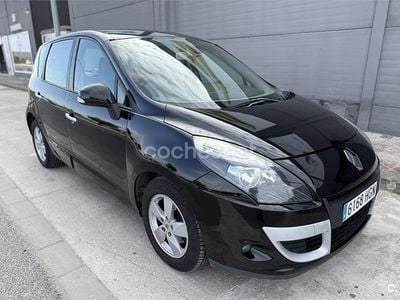 Usado Renault Scénic III Dynamique 130 CV (95 kW) 2011 Negro Monovolumen