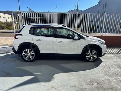 Usado Peugeot 2008 GT-line 120 CV (88 kW) 2019 Blanco SUV
