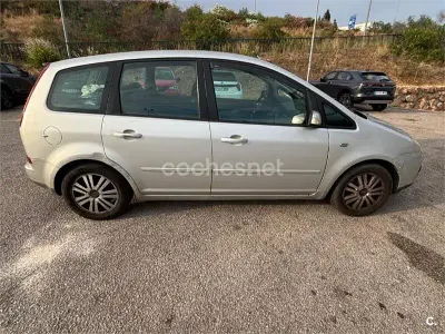 Usado Ford C-MAX Ghia 136 CV (100 kW) 2004 Blanco Monovolumen
