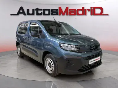 Usado Opel Combo 100 CV (73 kW) 2025 Azul Monovolumen