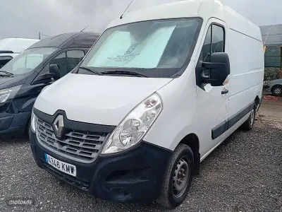 Usado Renault Master 120 CV (88 kW) 2021 Blanco Monovolumen