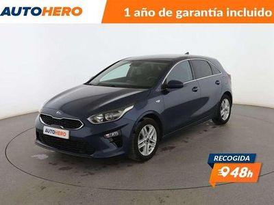 Usado Kia Ceed 101 CV (74 kW) 2019 Azul Utilitario