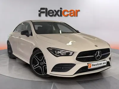 Usado Mercedes CLA200 163 CV (119 kW) 2020 Blanco Coupe