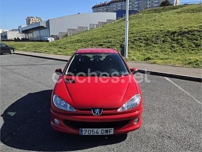 Begagnad Peugeot 206 70 HK (51 kW) 2006 Röd Sedan