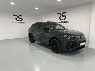 Käytetty VW Tiguan R-line 193 HP (141 kW) 2025 Harmaa Katumaasturi
