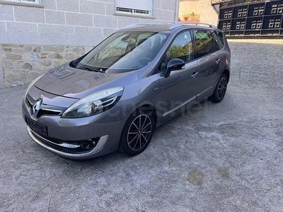 Usado Renault Grand Scénic III Bose Edition 130 CV (95 kW) 2013 Gris / plata Monovolumen