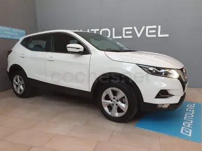 Usado Nissan Qashqai Acenta 115 CV (84 kW) 2021 Blanco SUV