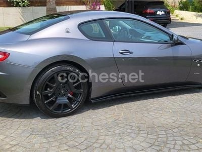 Gris / plata Usado 2011 Maserati Granturismo Coupe | 42.000 €