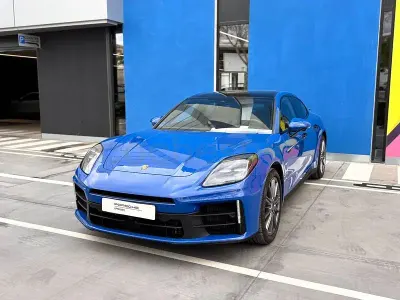 Usado Porsche Panamera 4S E-Hybrid 544 CV (400 kW) 2025 Azul Utilitario