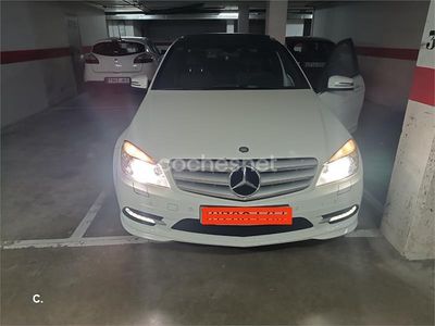 Usado Mercedes C220 Avantgarde 170 CV (125 kW) 2012 Blanco Berlina