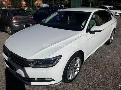Blanco Usado 2018 VW Passat Sportline Berlina | 19.300 € (Un poco caro)