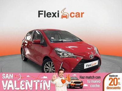 Usado Toyota Yaris Active 69 CV (50 kW) 2018 Rojo Berlina