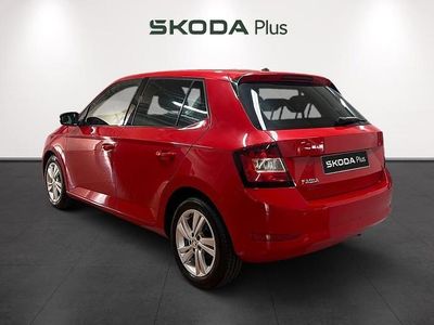 Rojo Usado 2021 Skoda Fabia Ambition Utilitario | 13.490 € (Precio justo)