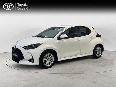 Blanco Usado 2022 Toyota Yaris Hybrid Active Berlina | 17.450 € (Precio justo)